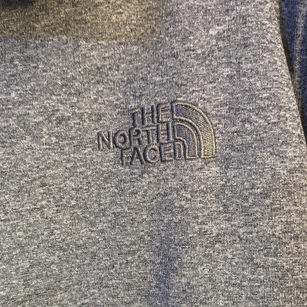 The North Face XL Men's Charcoal Performance Jacket - Picture 3 of 7